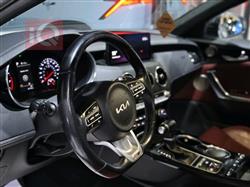 کیا ستینگەر